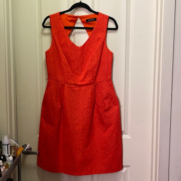Ellen Tracy Dresses & Skirts - Ellen Tracy orange dress with pockets